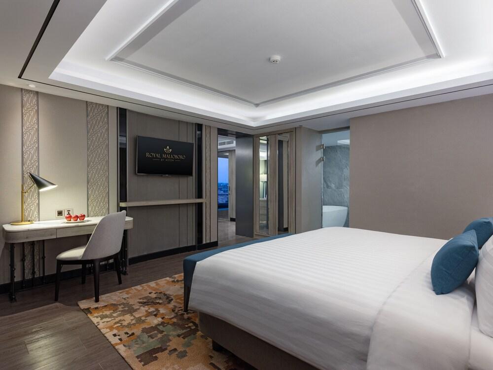 Royal Malioboro By Aston Hotell Yogyakarta Exteriör bild