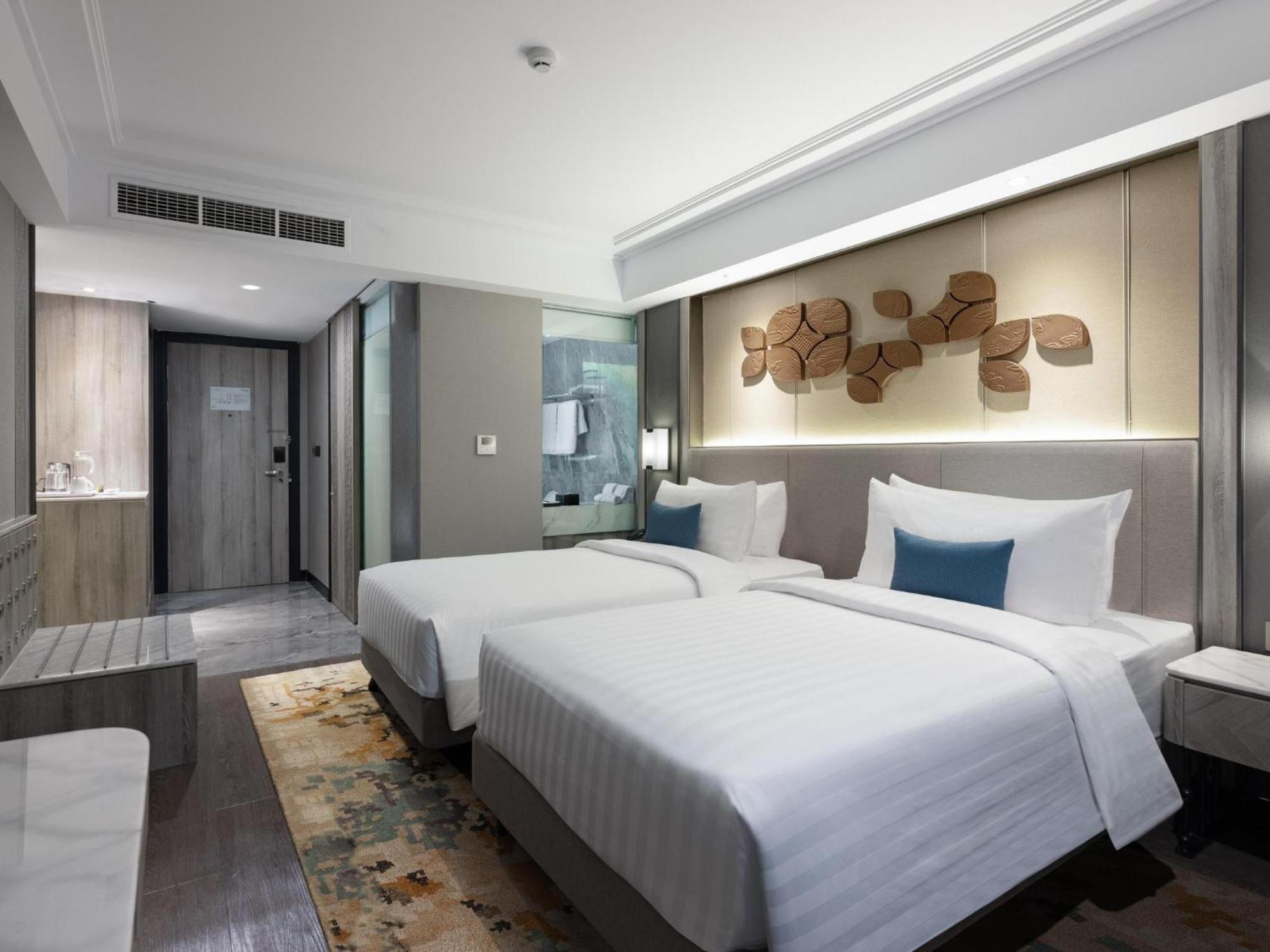 Royal Malioboro By Aston Hotell Yogyakarta Exteriör bild